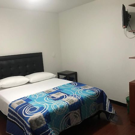 Hostal El Eden Манисалес Экстерьер фото